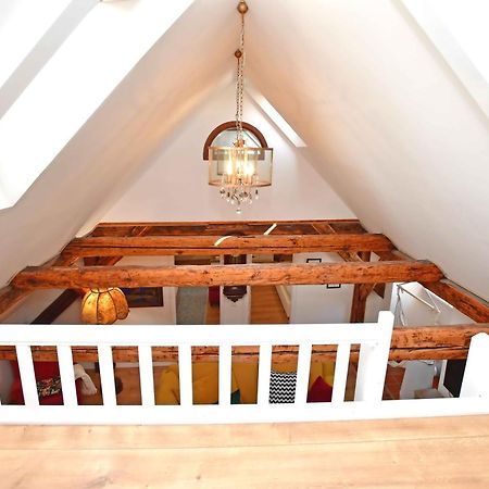 Romantic Apartment Under The Prague Castle Exterior photo