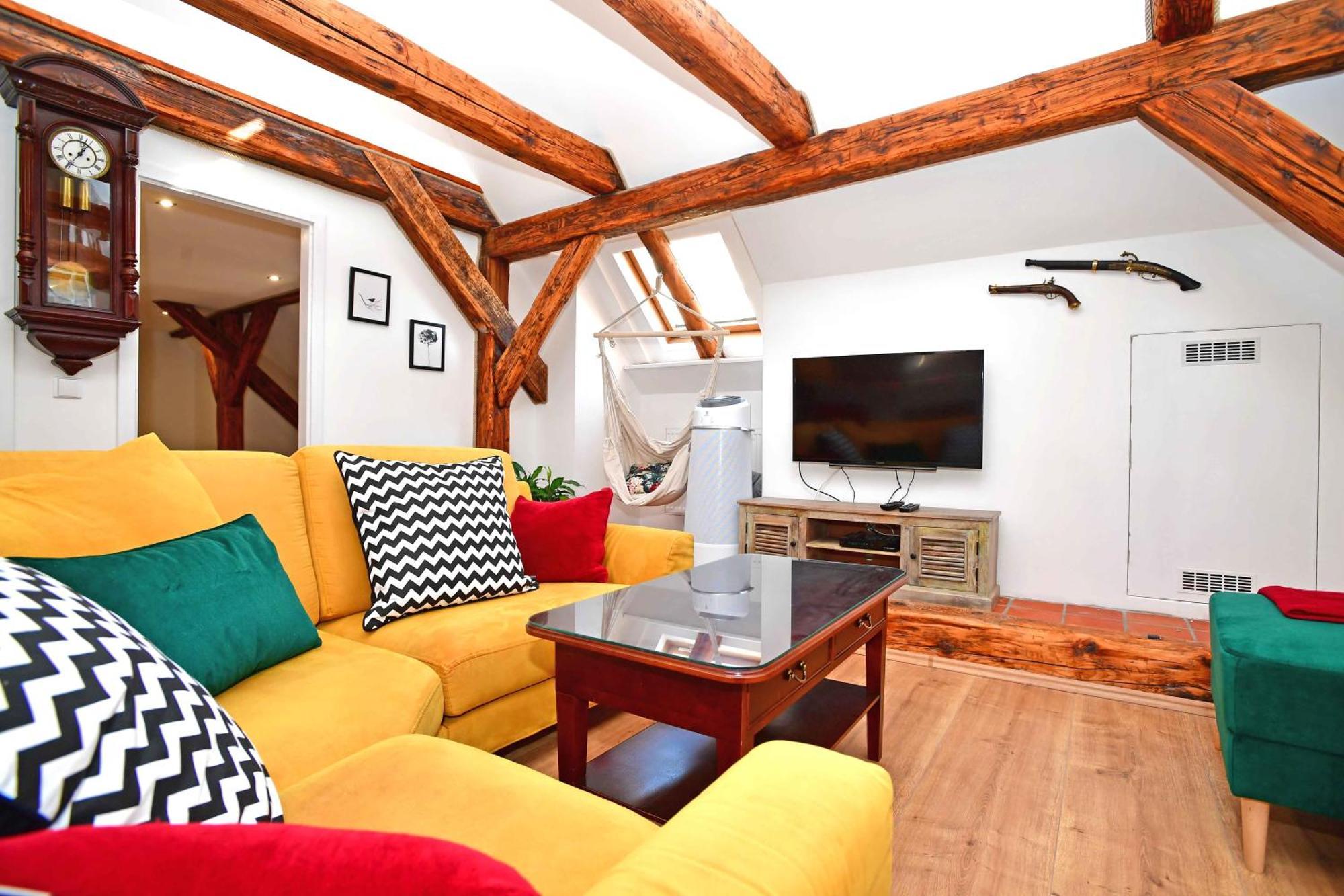Romantic Apartment Under The Prague Castle Exterior photo